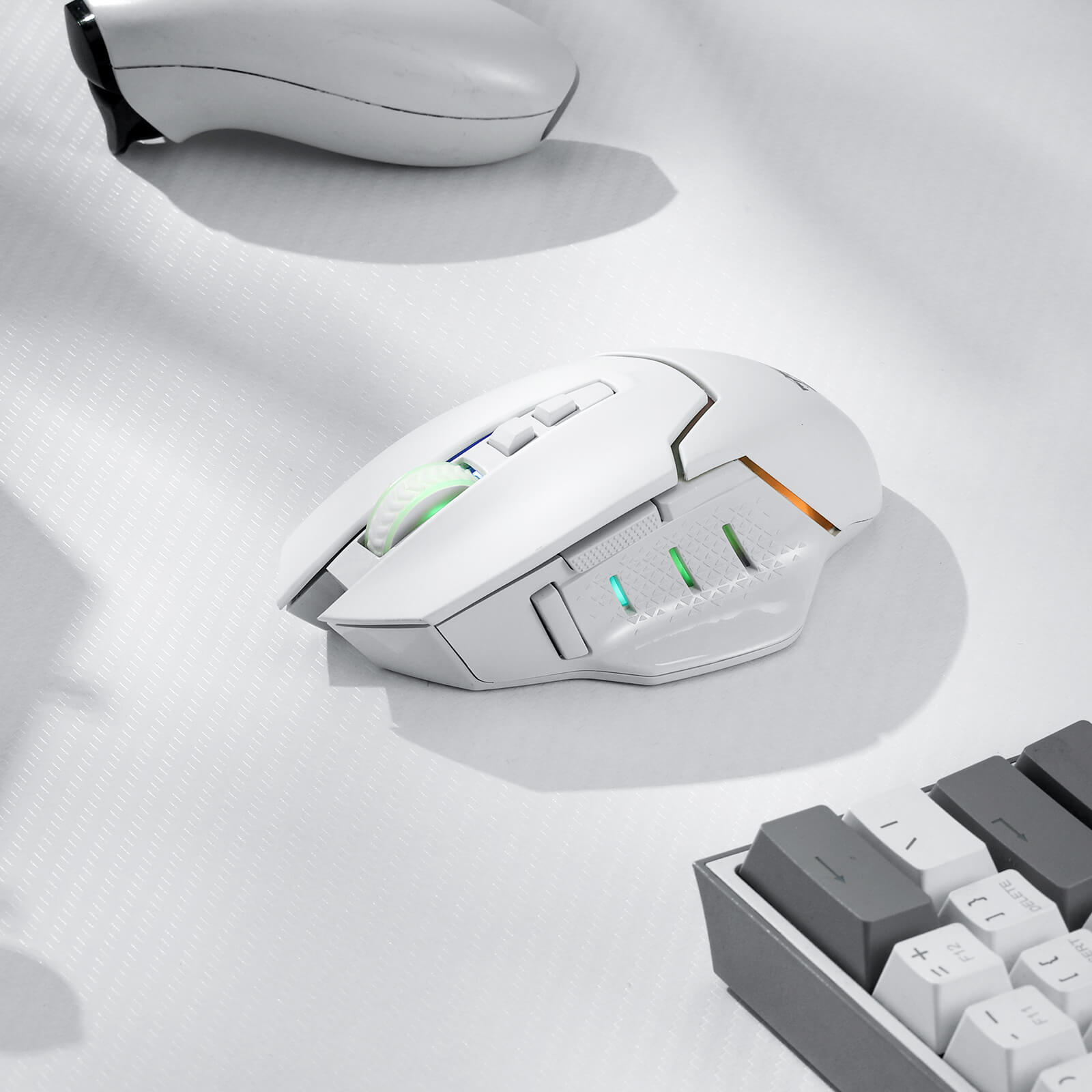 Redragon EU MIRAGE M690 PRO white mouse
