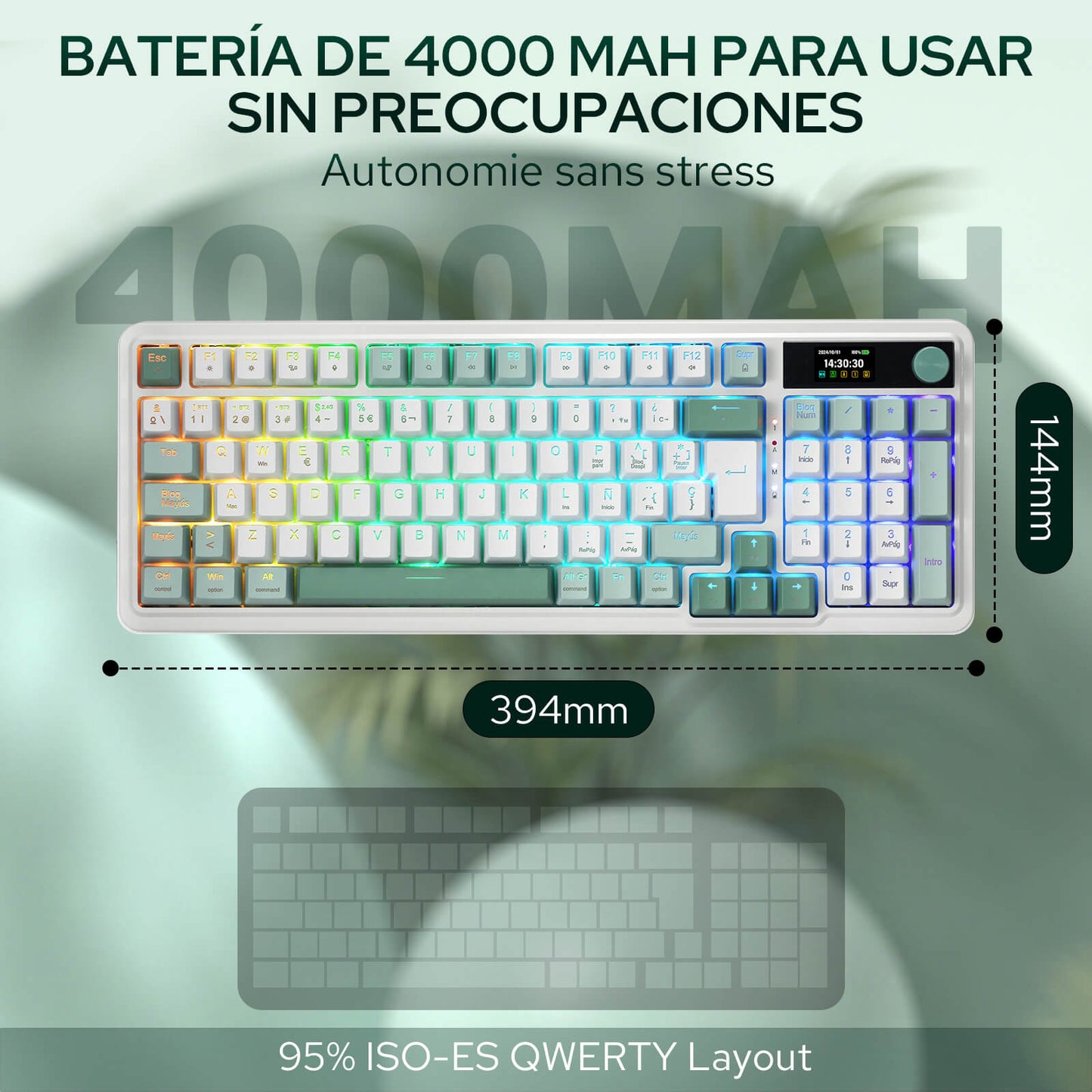 Imagen promocional de un teclado mecánico en la que se muestran sus dimensiones (394 mm por 144 mm) y se indica que cuenta con una batería de 4000 mAh. El teclado tiene un marco blanco y gris claro con retroiluminación RGB multicolor sobre un fondo verde difuminado.